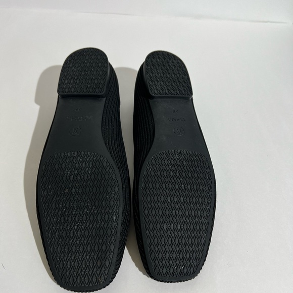 Vivaia Black Women's Square Toe Flat Shoes - Picture 11 of 11